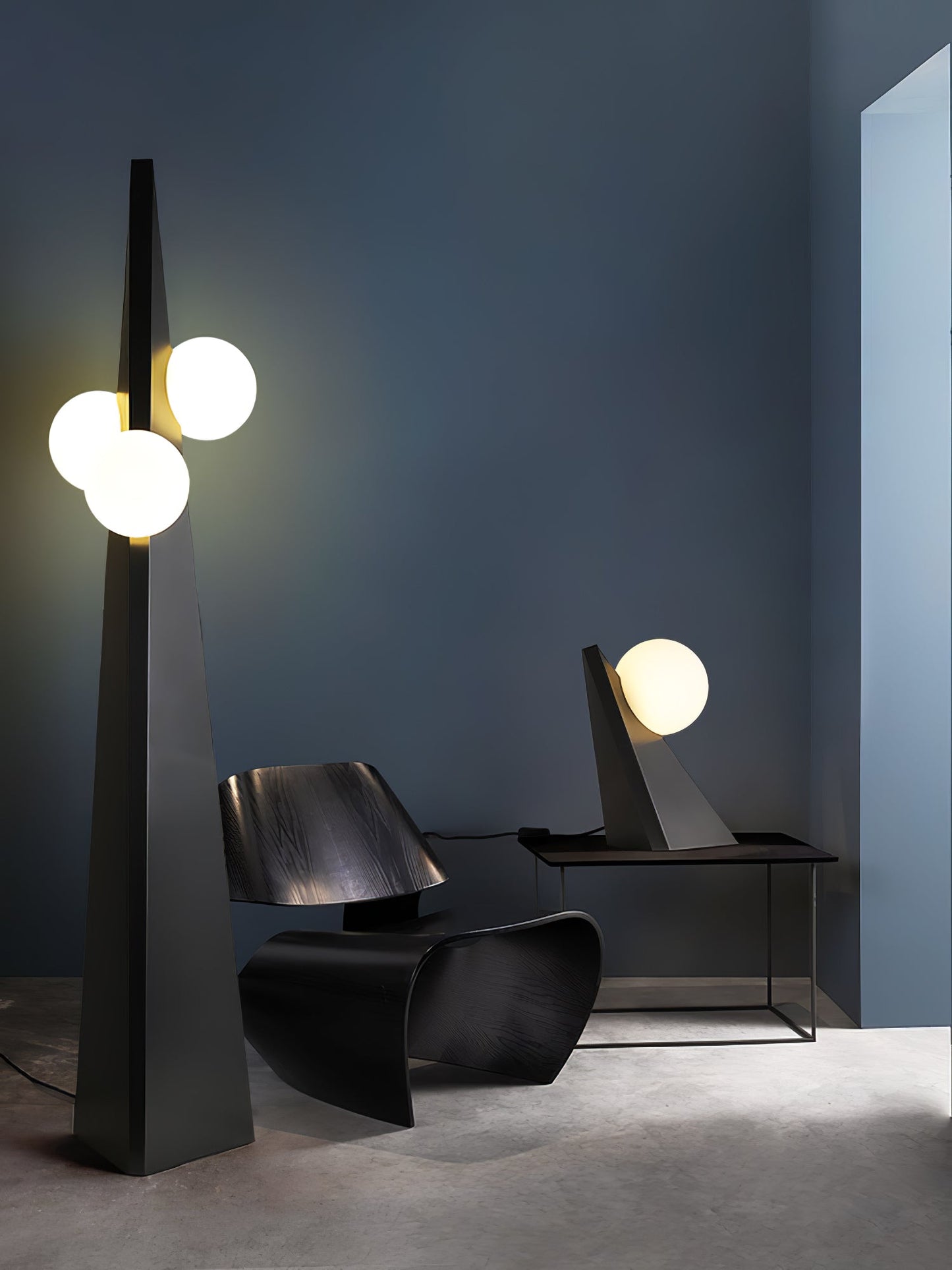 Noir Roy Modern Floor Lamp