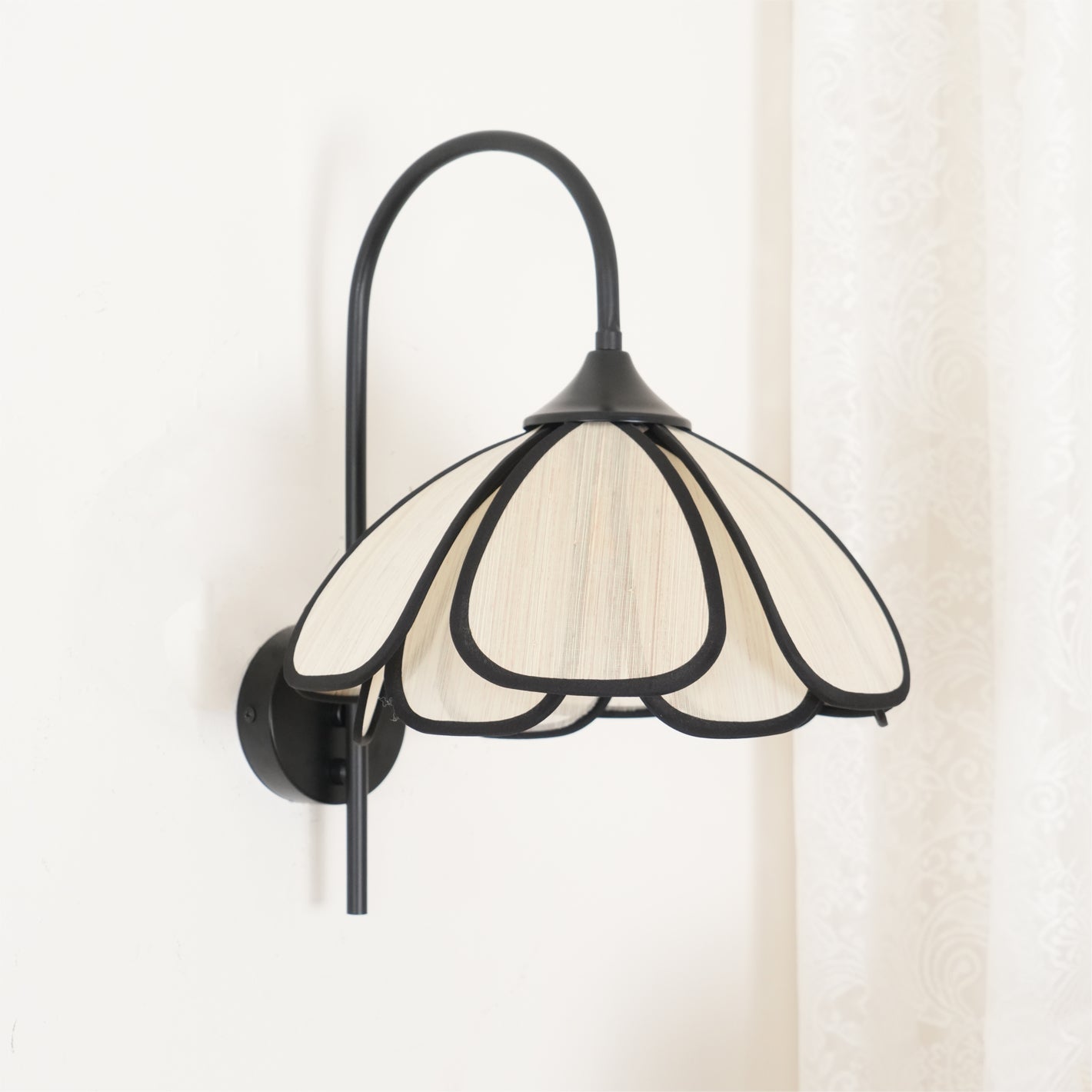 Okai Wall Lamp