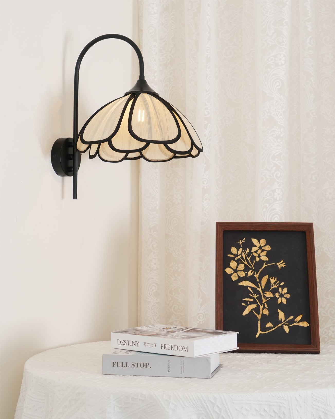 Okai Wall Lamp