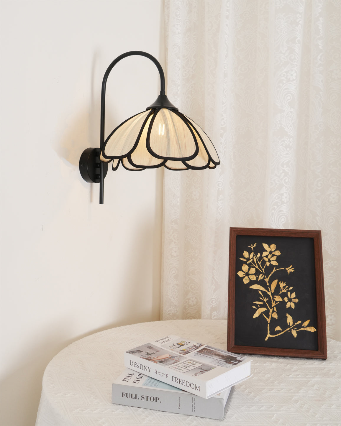 Okai Wall Lamp