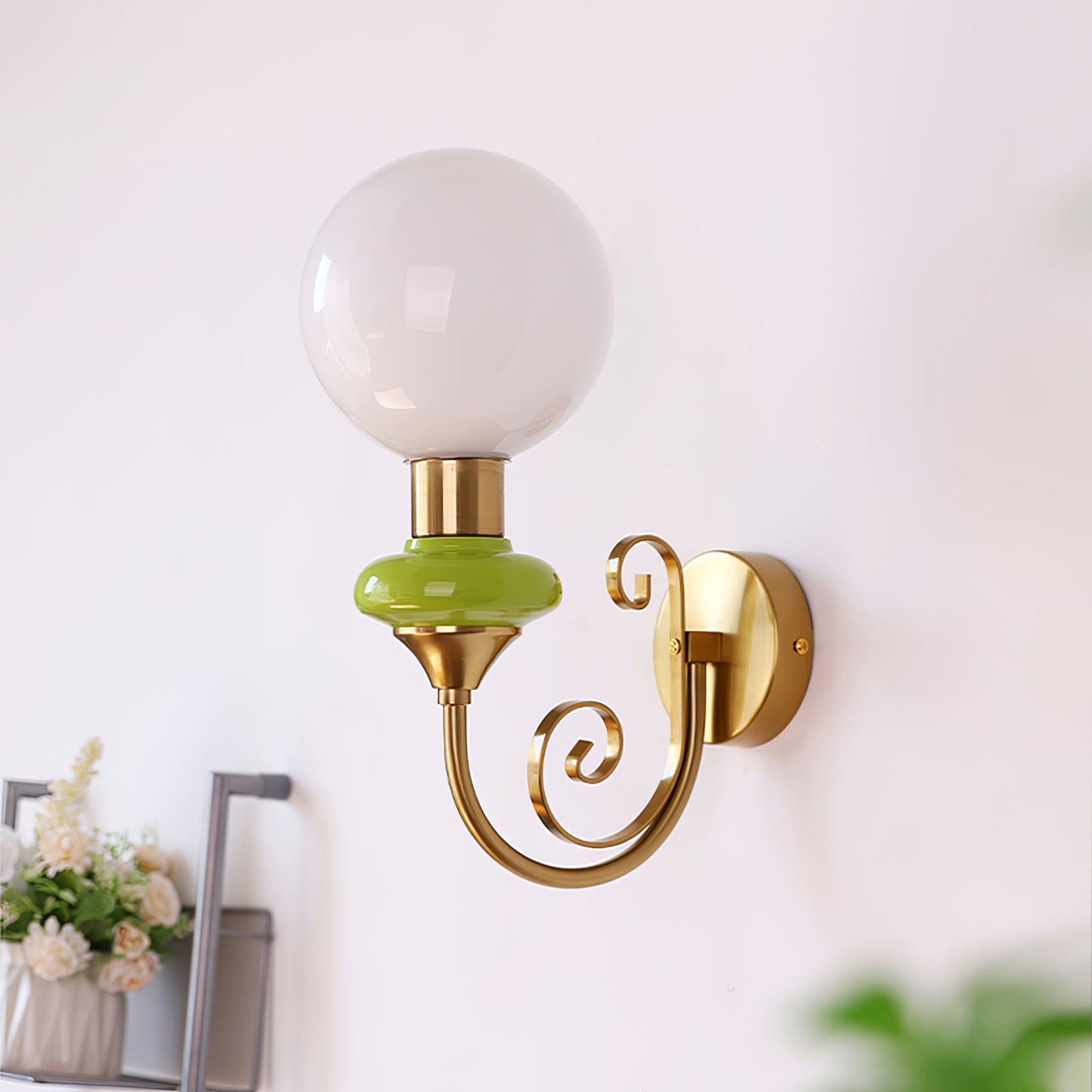 Onyx Modern Wall Lamp