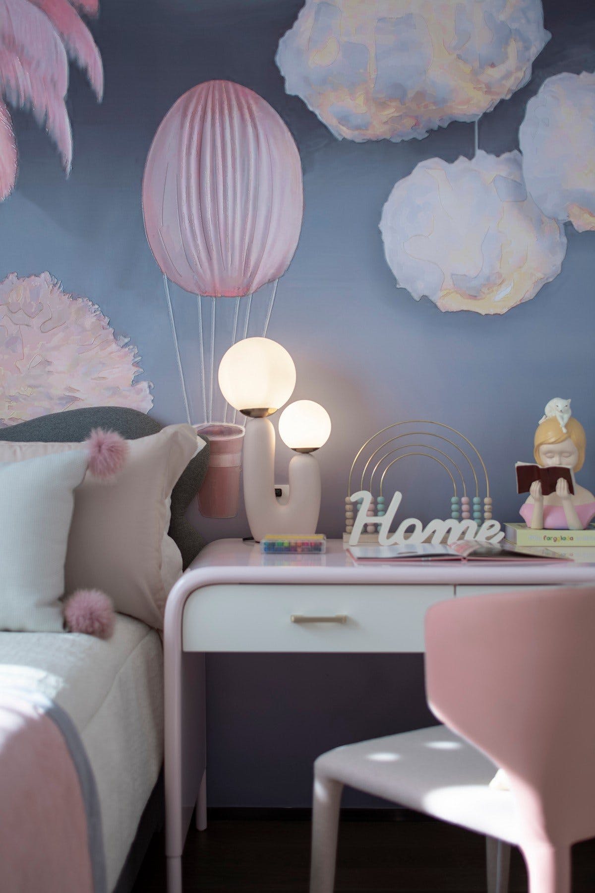 Oo Smooth Table Lamp