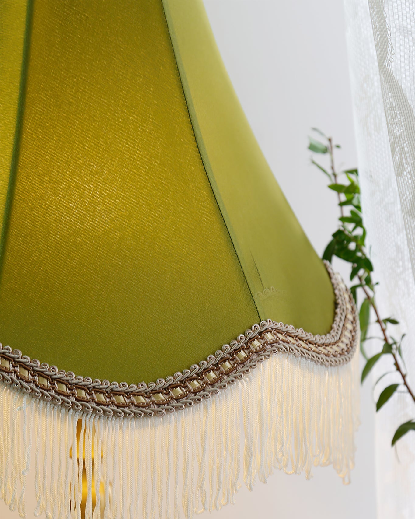 Peia Tassel Table Lamp