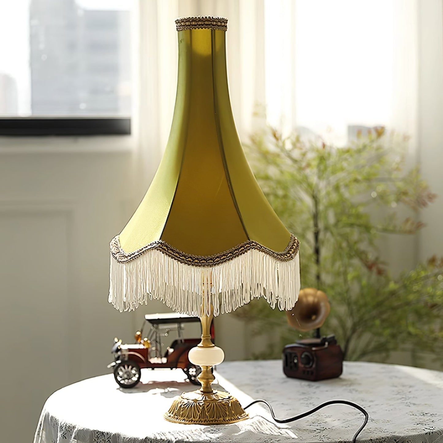 Peia Tassel Table Lamp