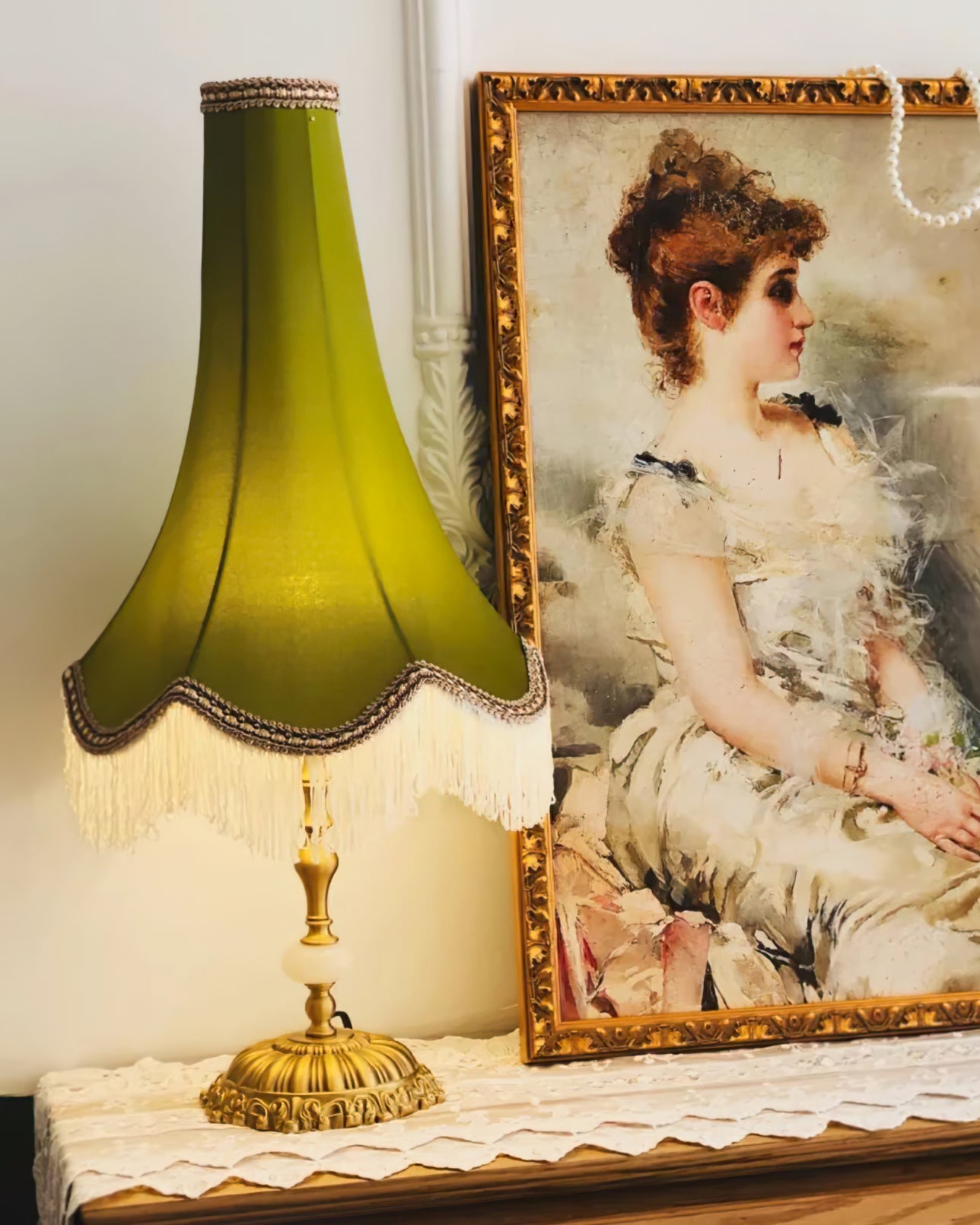 Peia Tassel Table Lamp