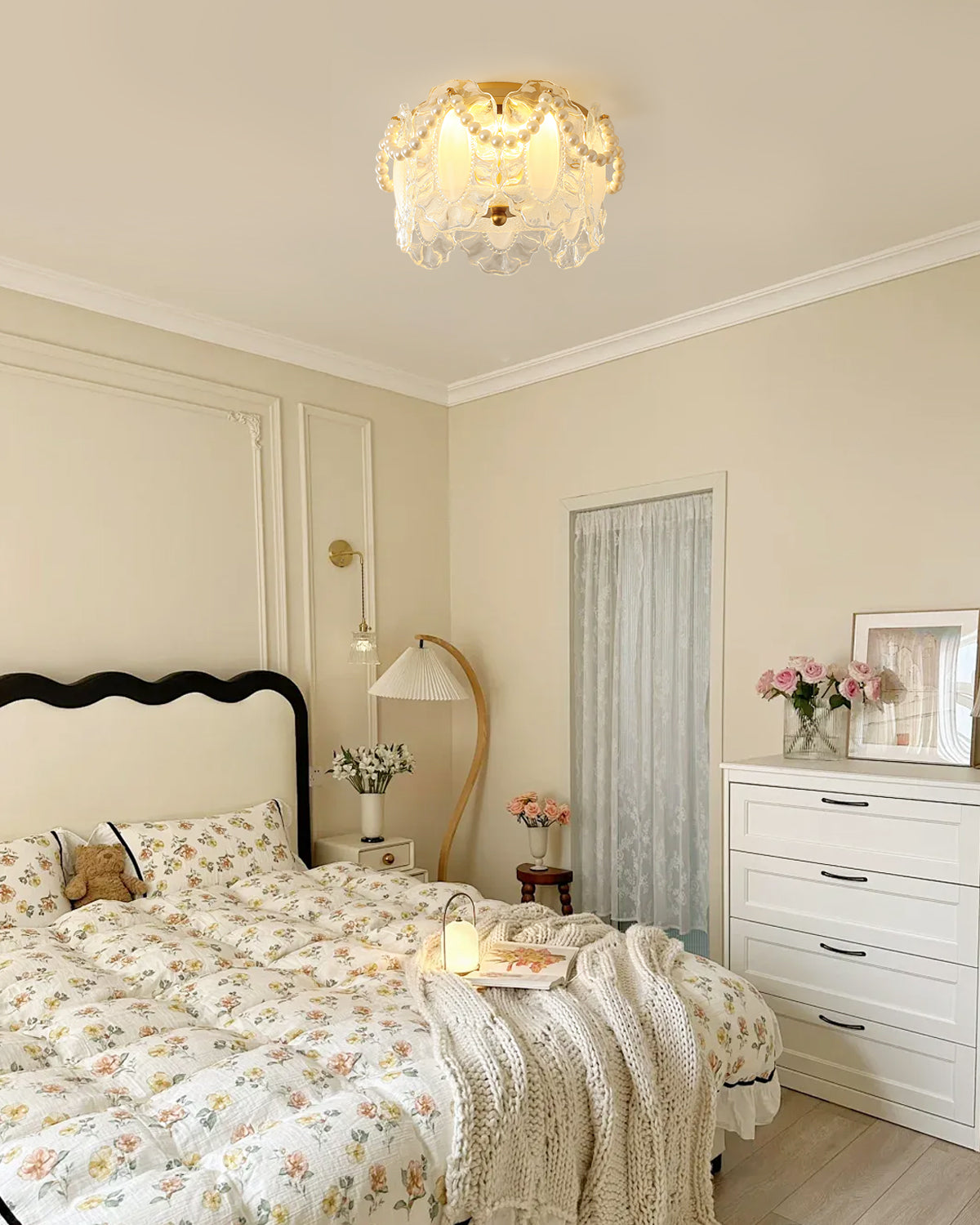 Petal Pearl Ceiling Light