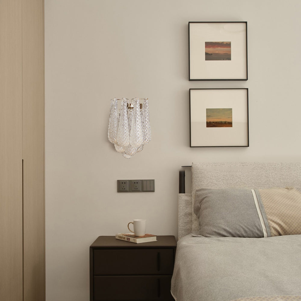 Petals Drop Wall Lamp