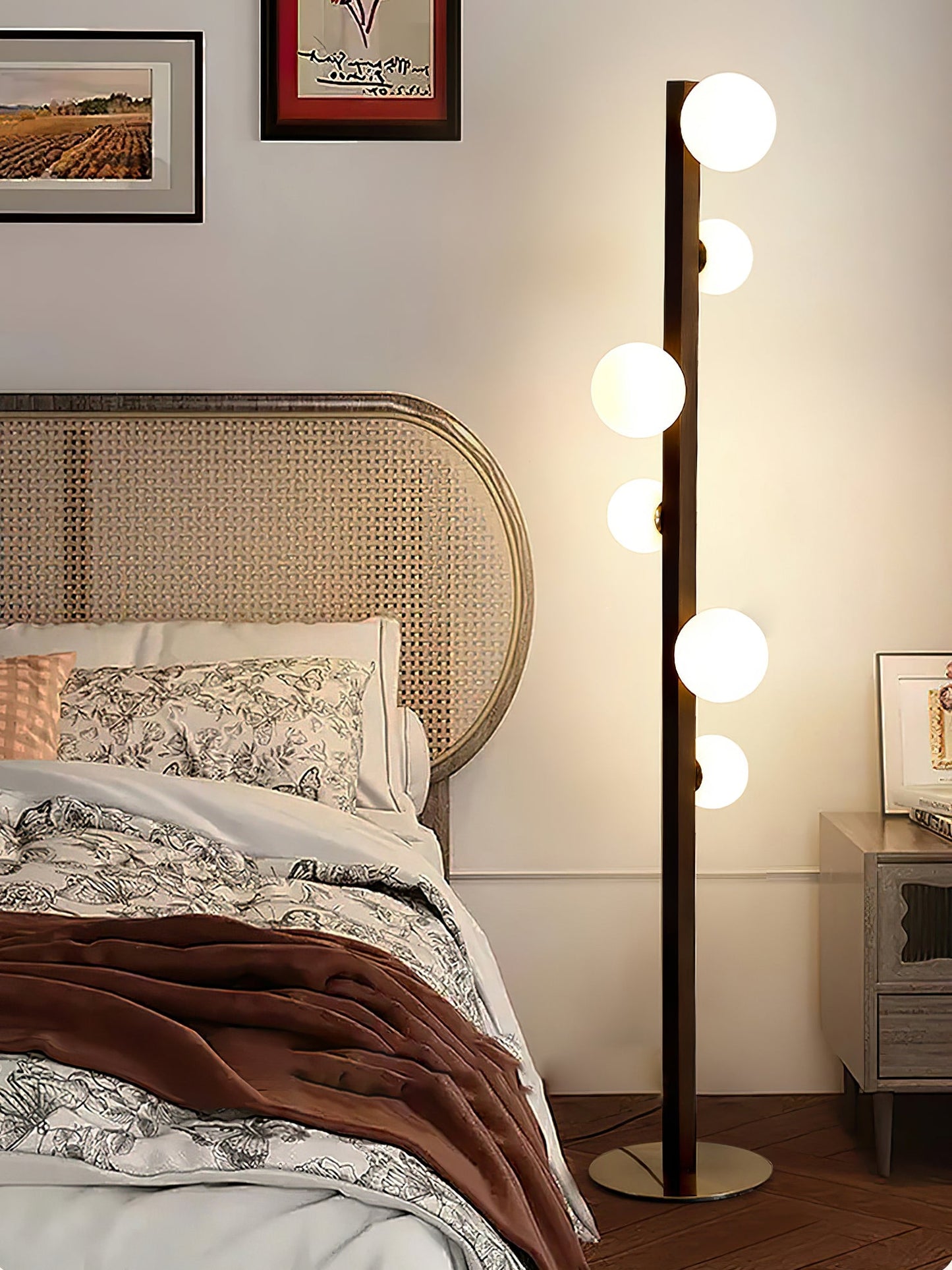 Planeta Stylish Wood Floor Lamp