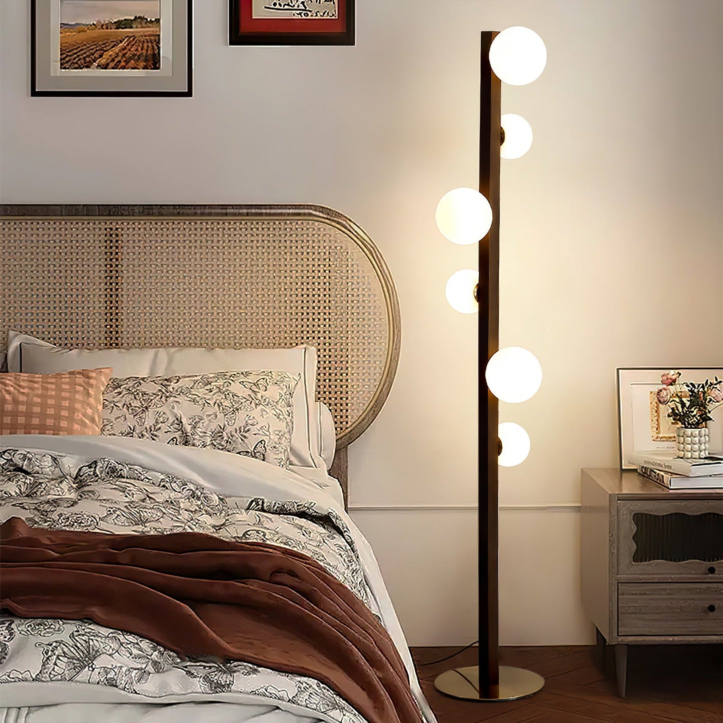 Planeta Stylish Wood Floor Lamp