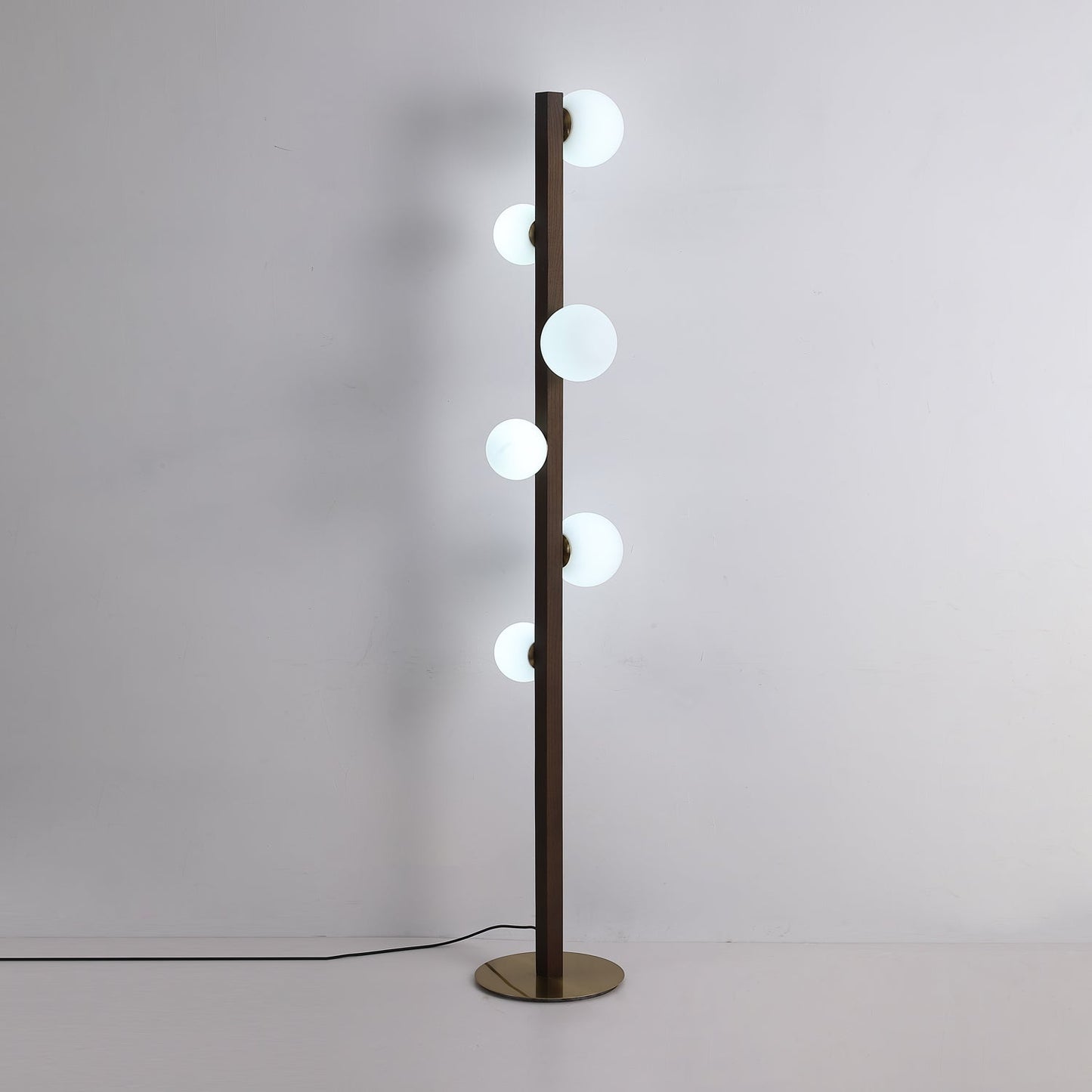 Planeta Stylish Wood Floor Lamp