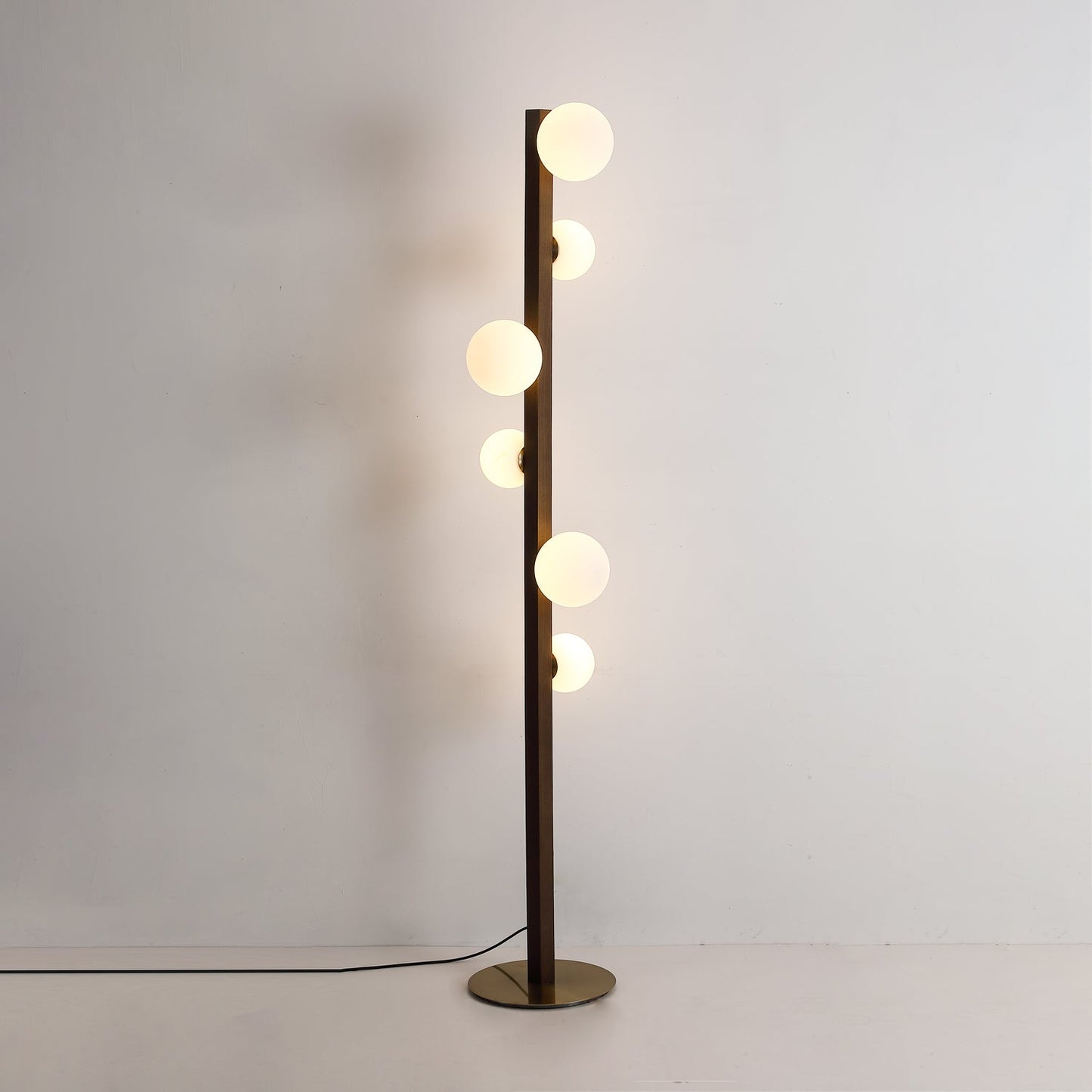 Planeta Stylish Wood Floor Lamp