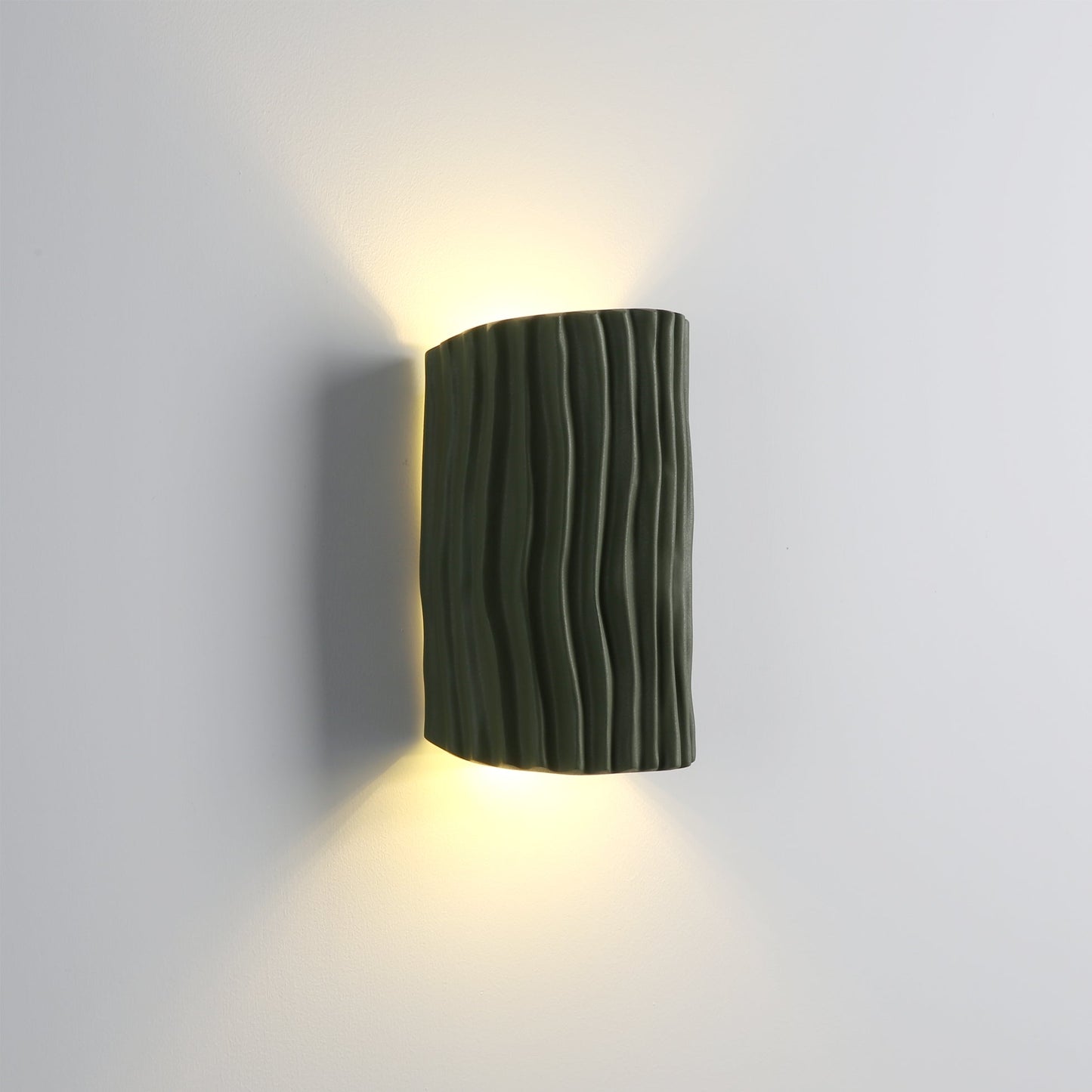 Pleated Resin Wall Lamp