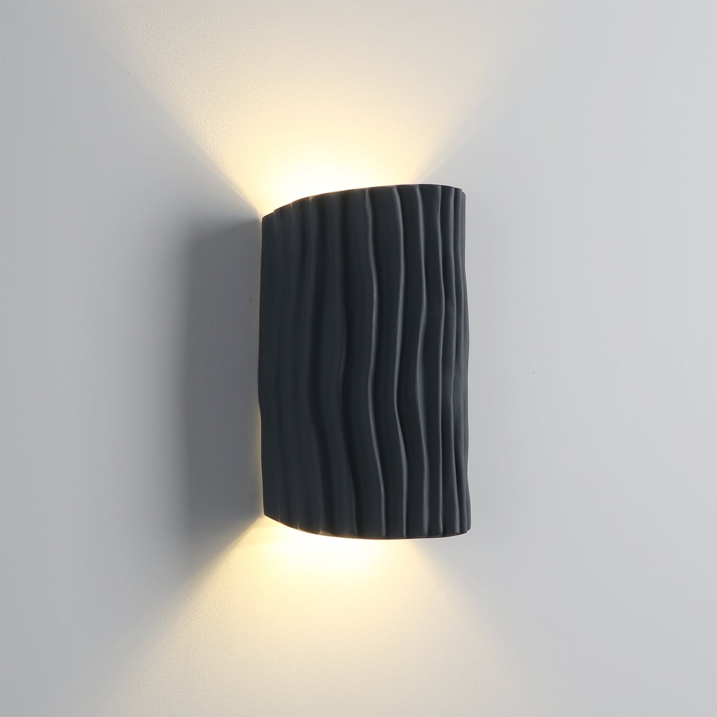 Pleated Resin Wall Lamp