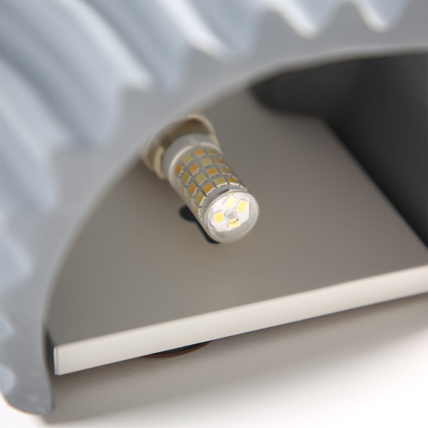 Pleated Resin Wall Lamp