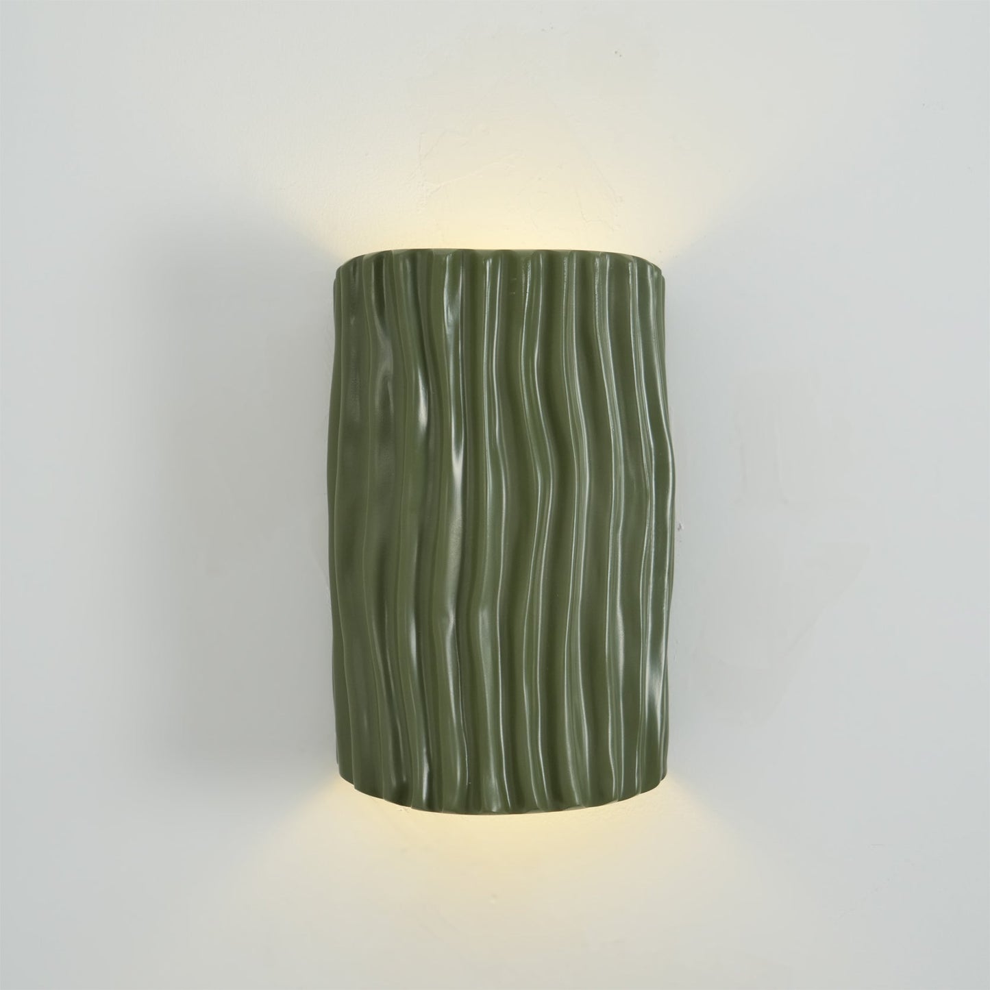 Pleated Resin Wall Lamp