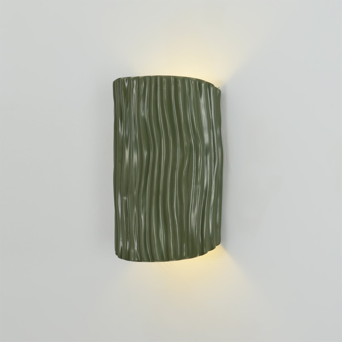 Pleated Resin Wall Lamp