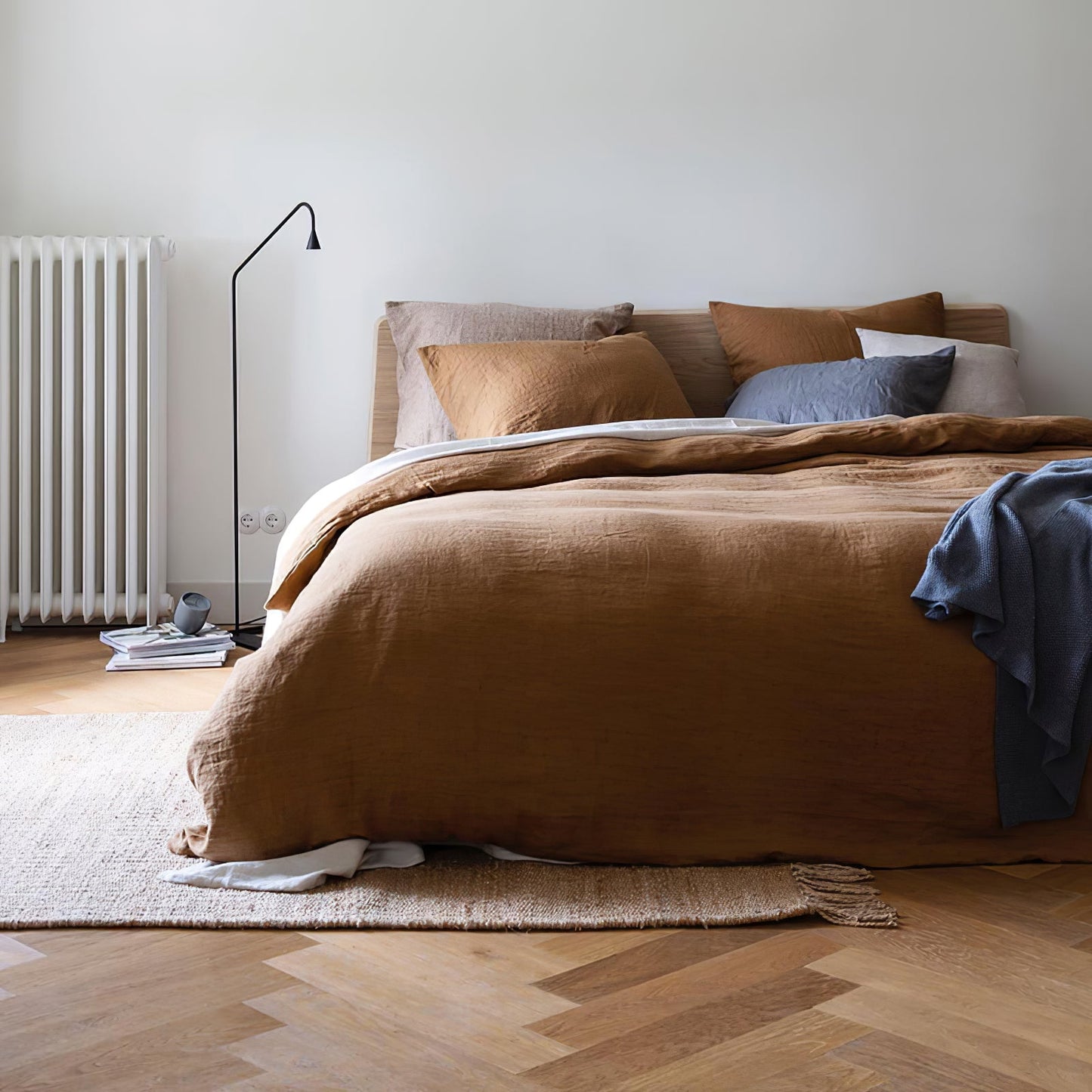 Pureform Modern Floor Lamp