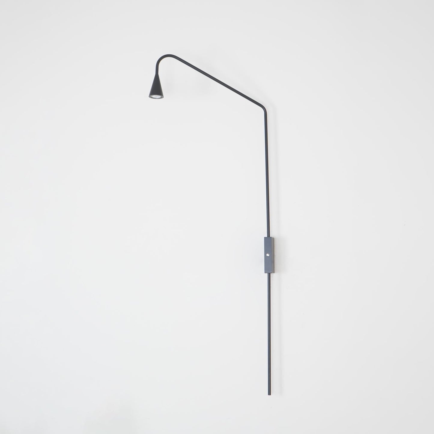 Pureform Stylish Wall Lamp