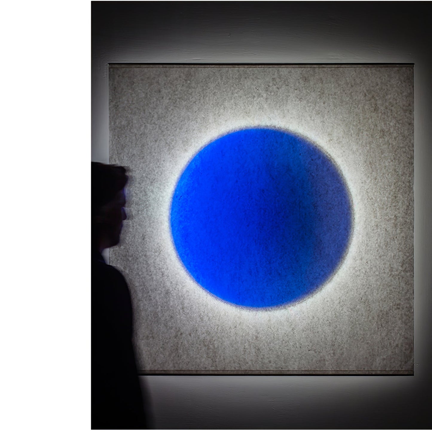 Relax Ambient Wall Light