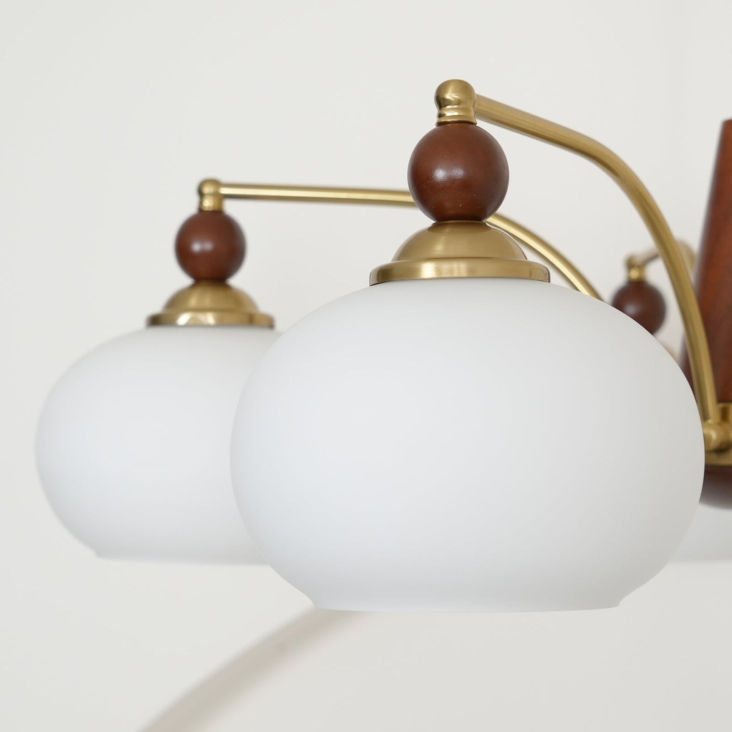 Retro Calliope Elegant Chandelier