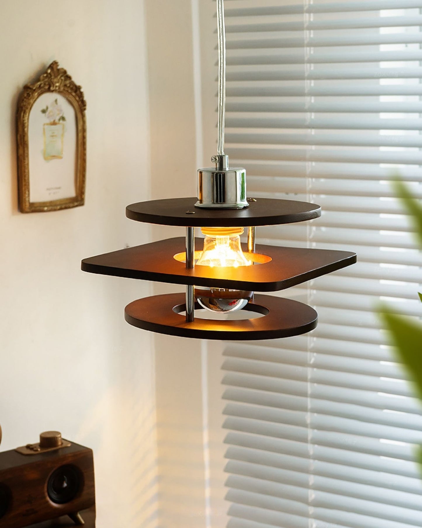 Retro Walnut Pendant Lamp