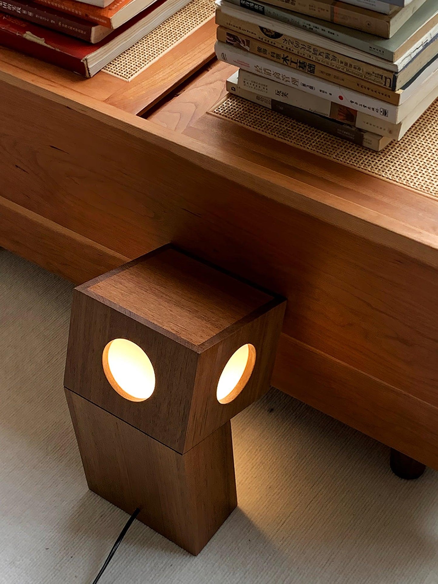 Robort Modern Table Lamp