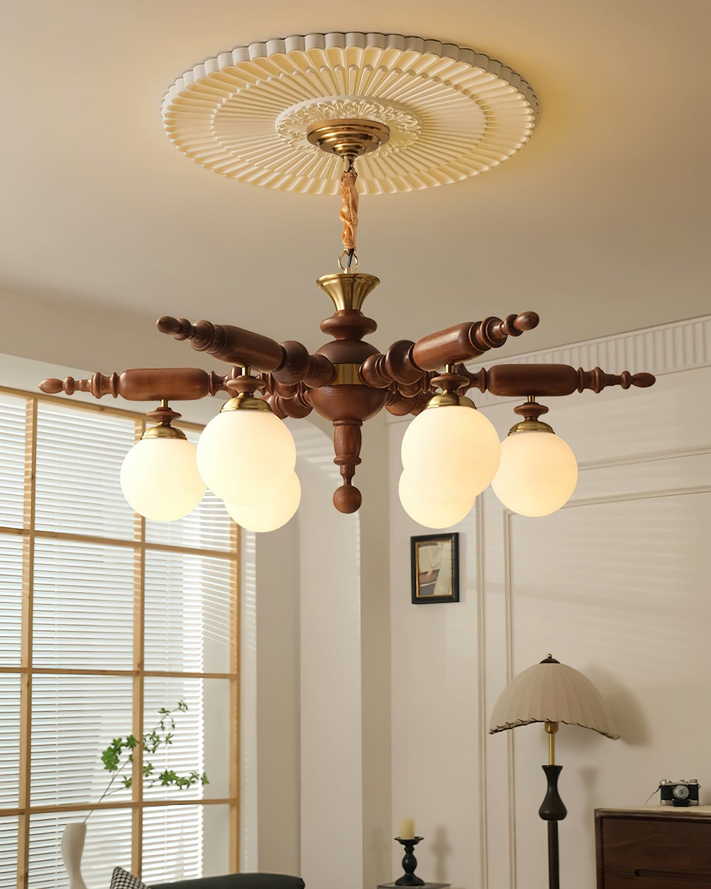 Rotating Stick Elegant Chandelier