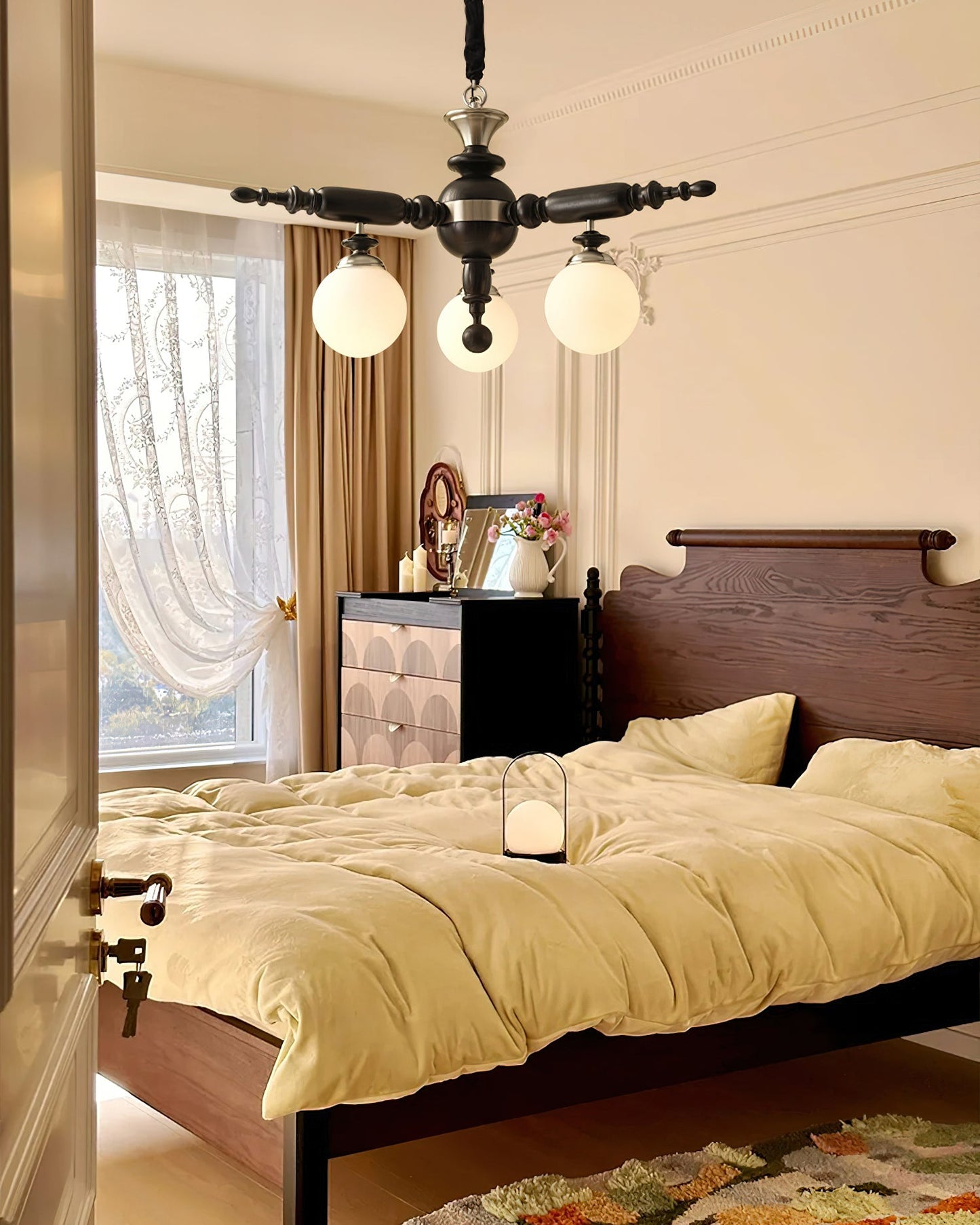 Rotating Stick Elegant Chandelier