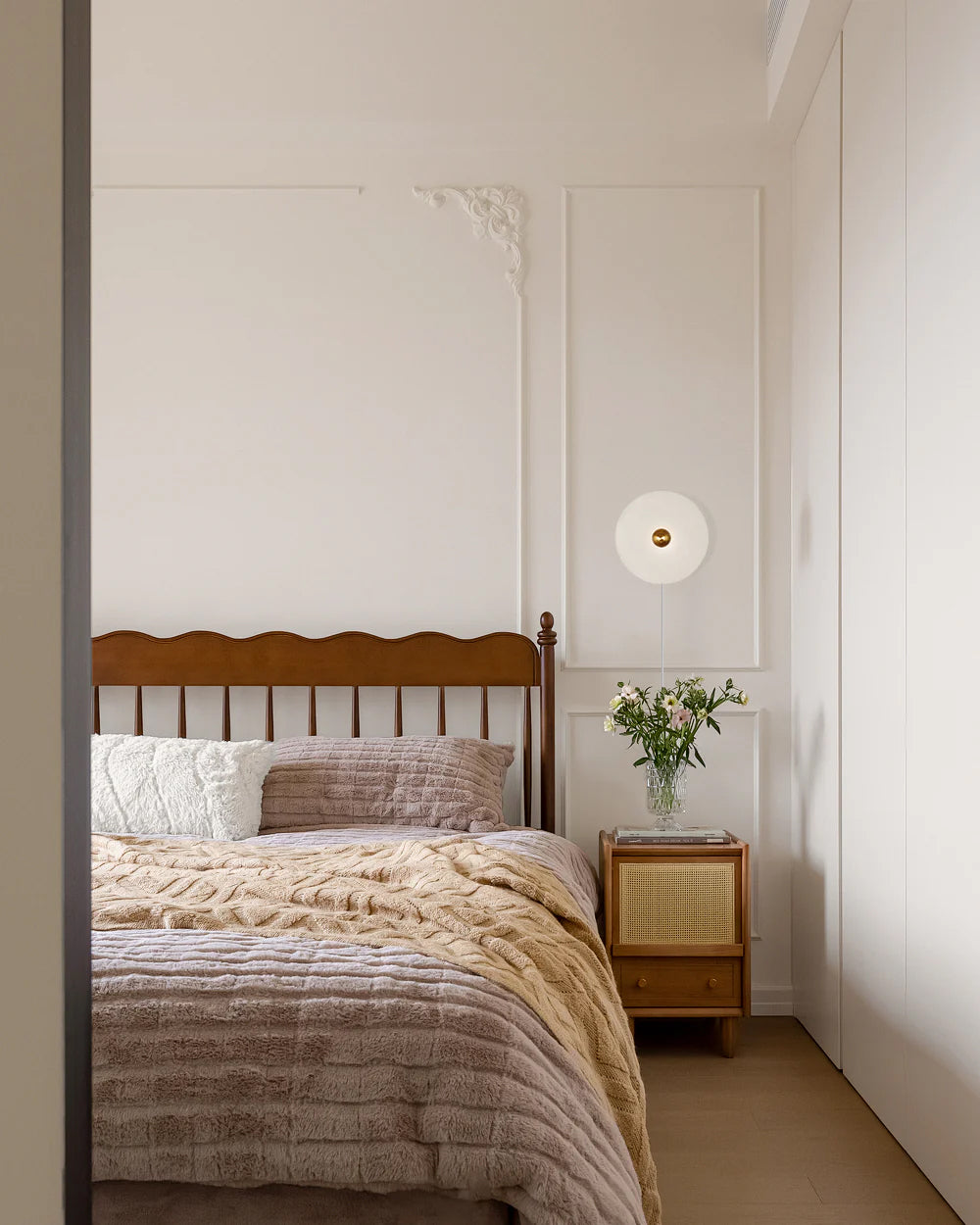 Round Alabaster Plug In Wall Lamp