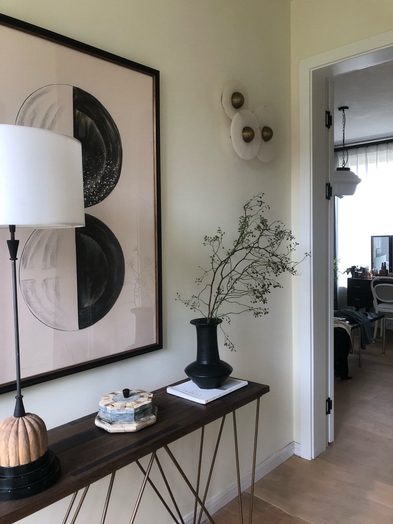 Round Alabaster Wall Lamp