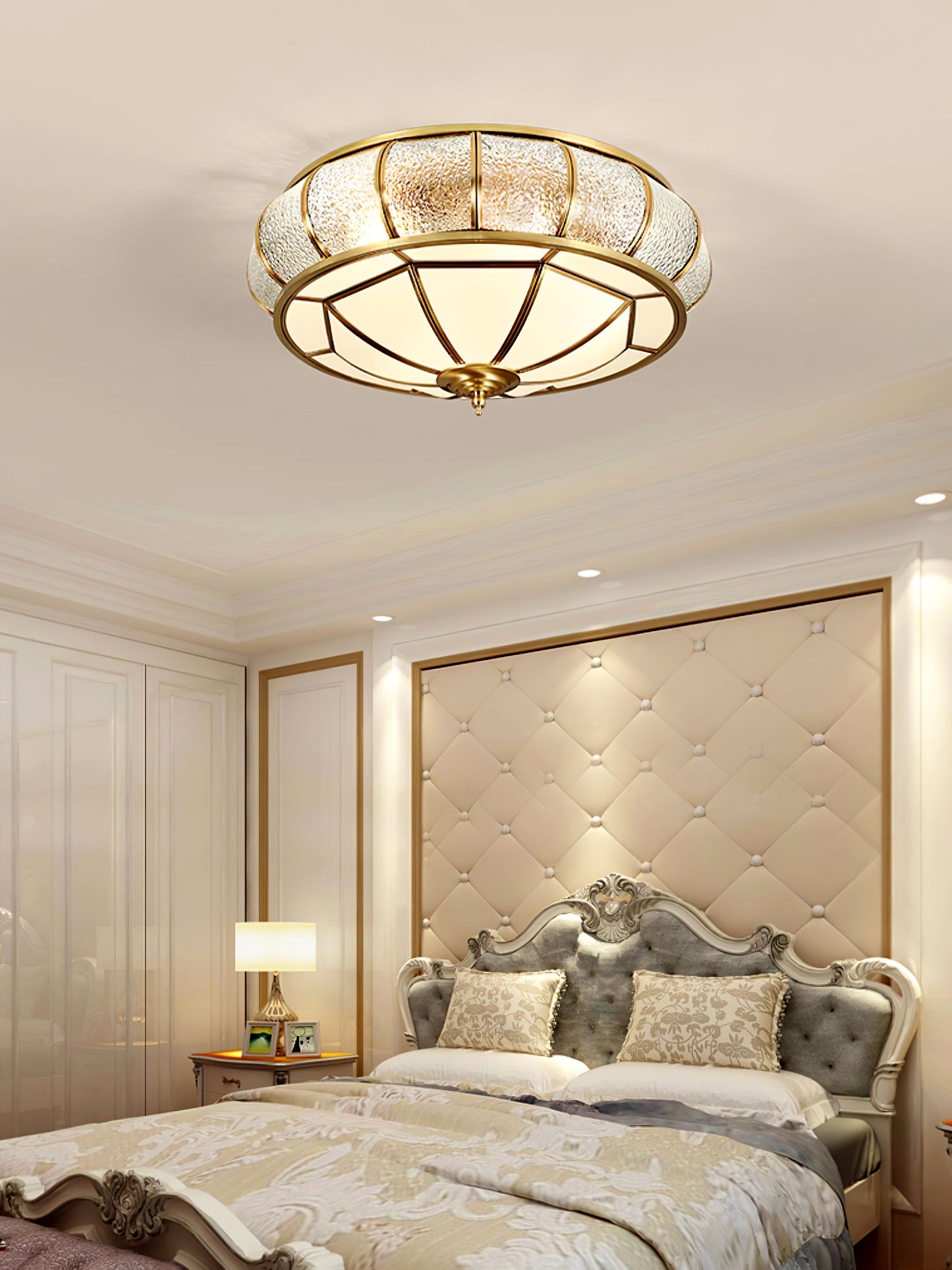 Round Textured Glass Ceiling Lamp