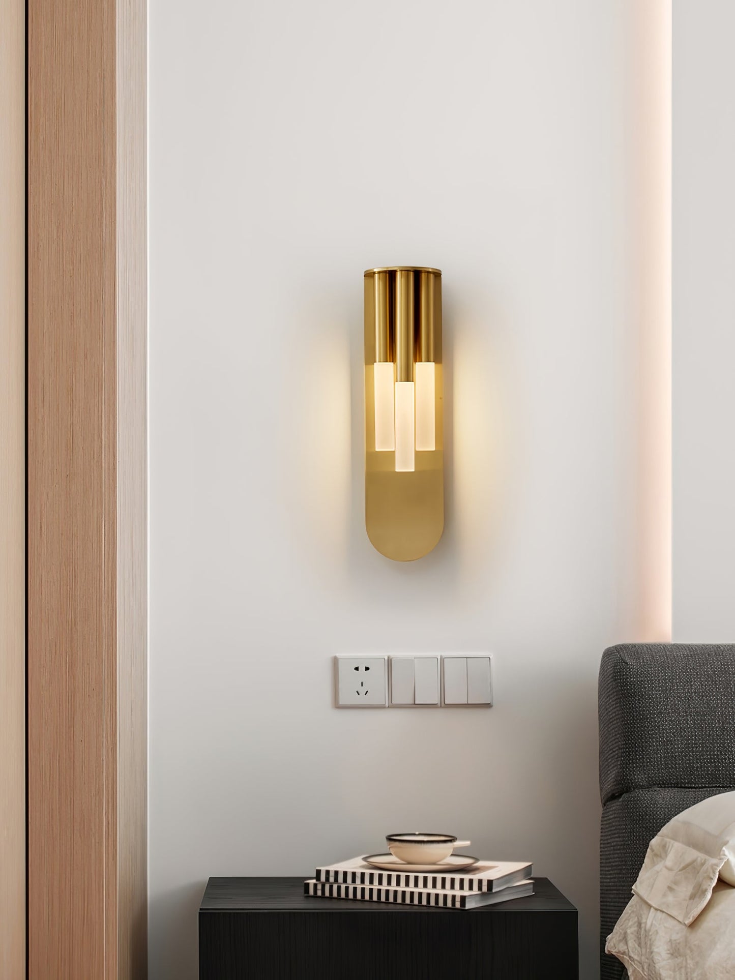 Rousseau Modern Decorative Wall Lamp