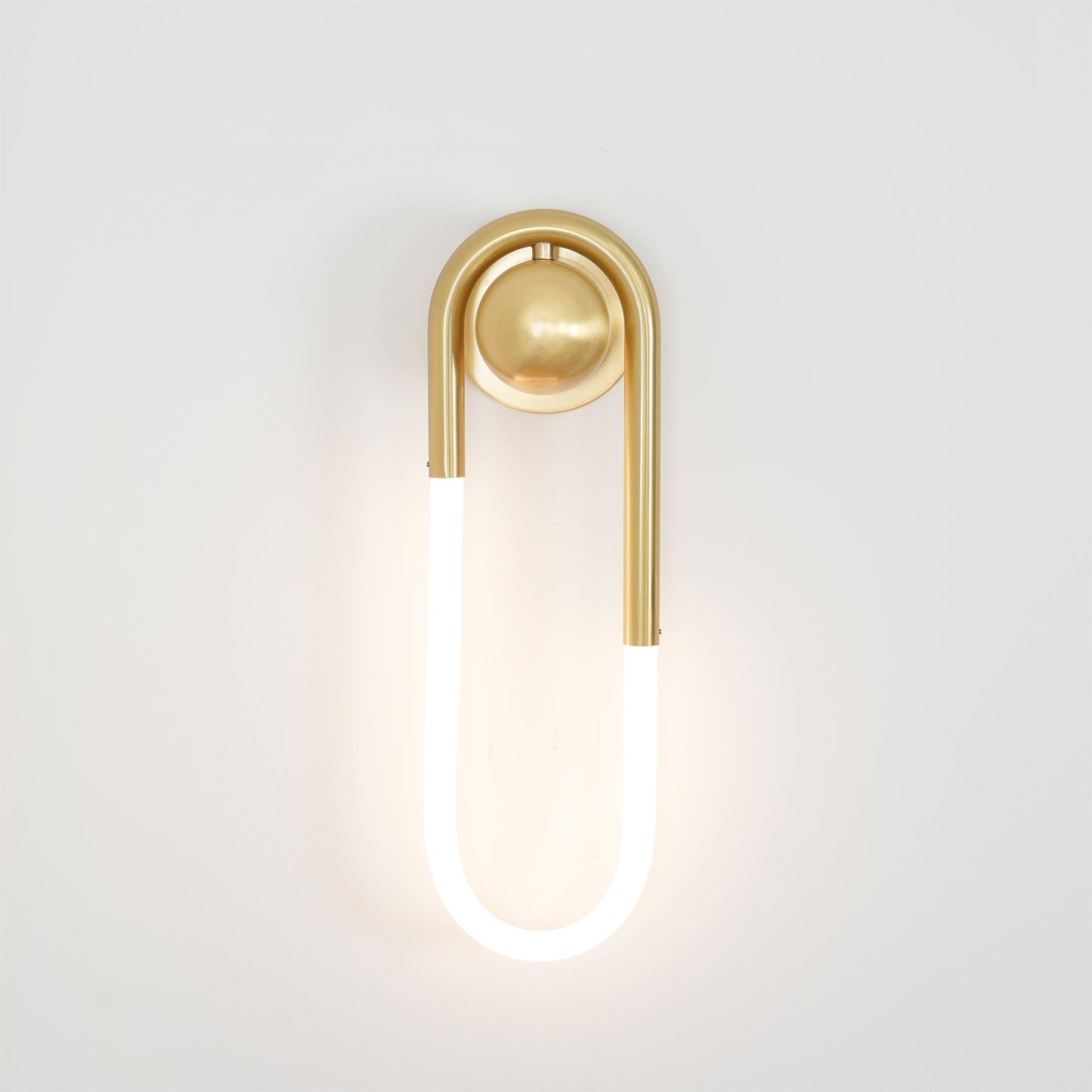 Rudi Loop Wall Lamp