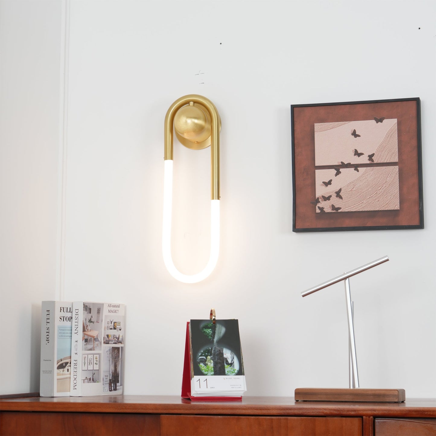 Rudi Loop Wall Lamp