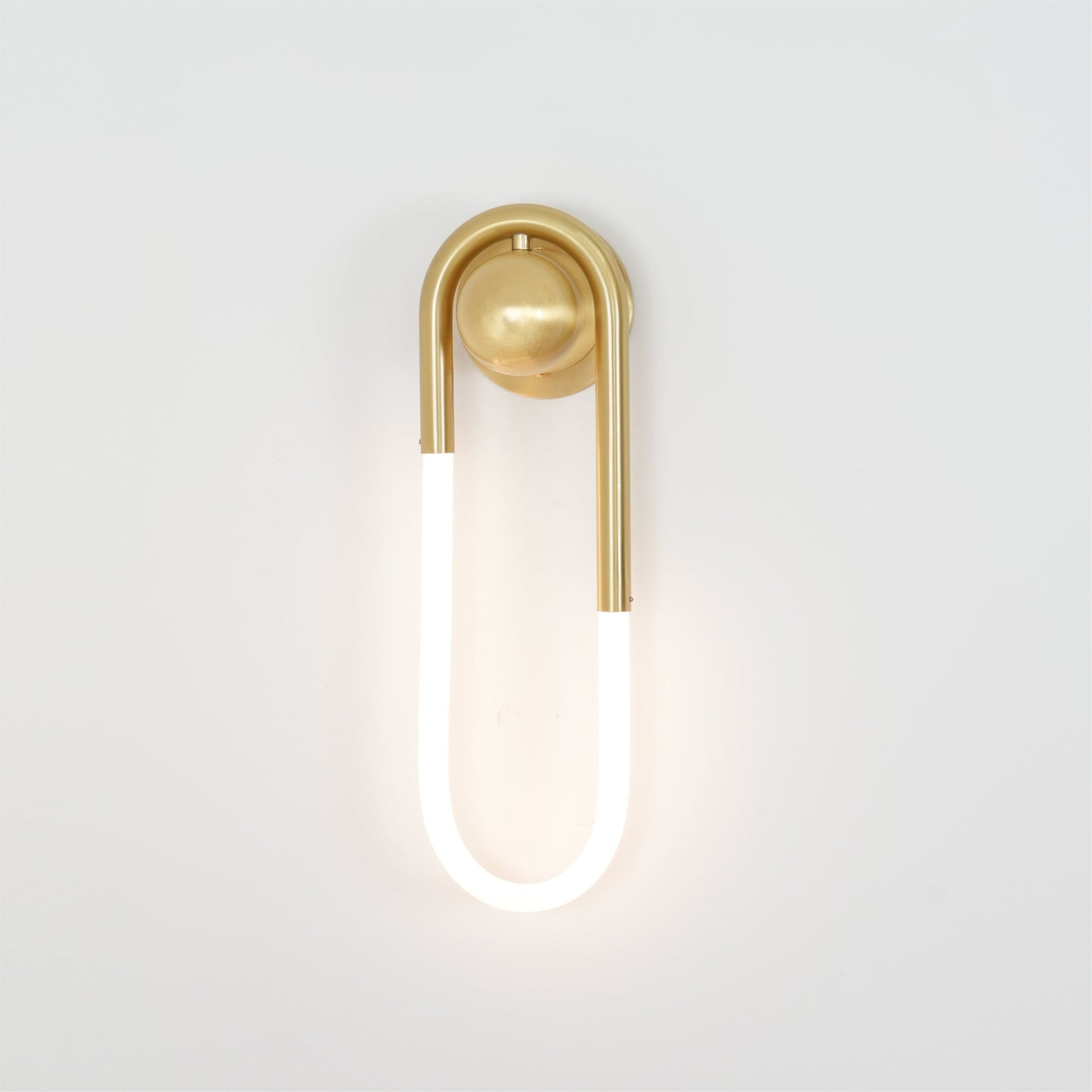 Rudi Loop Wall Lamp