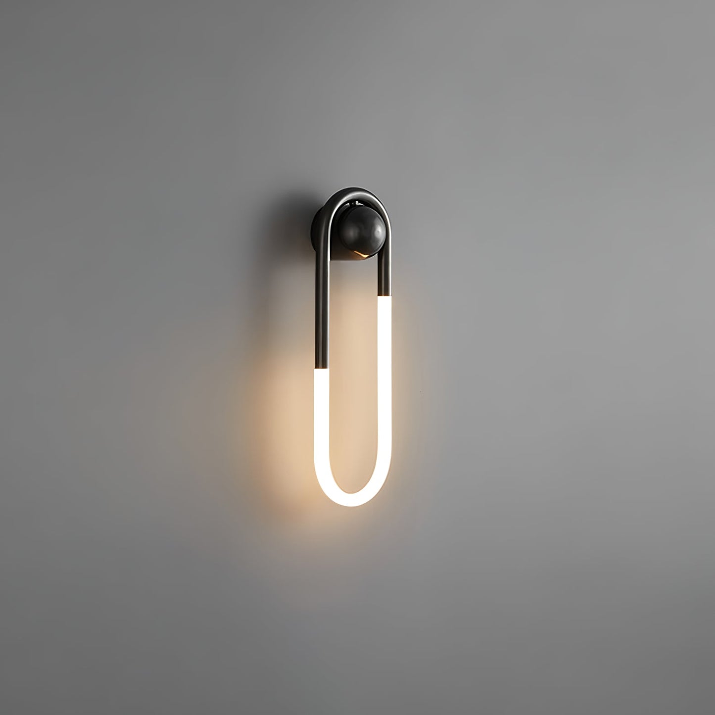 Rudi Loop Wall Lamp