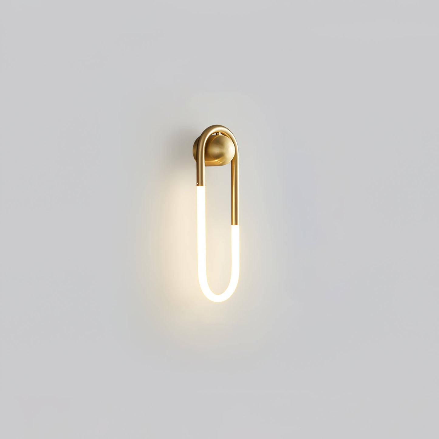 Rudi Loop Wall Lamp