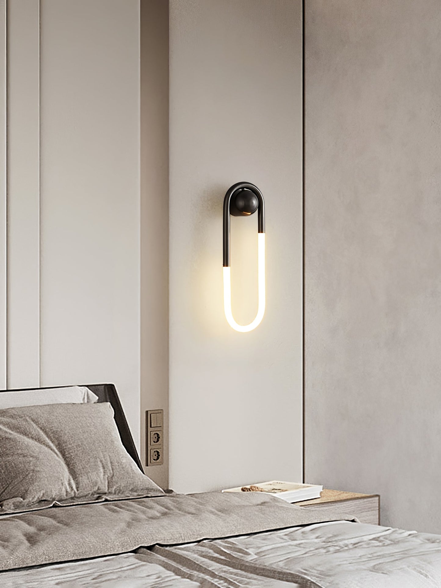 Rudi Loop Wall Lamp