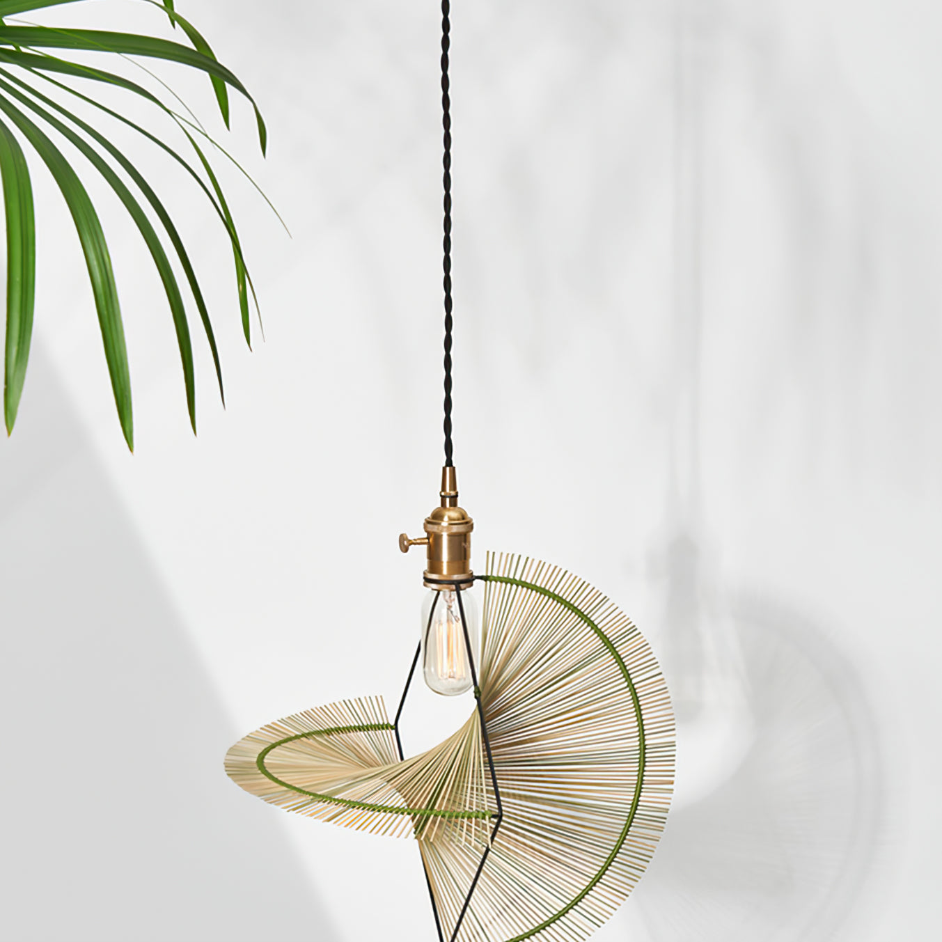 Ryar Pendant Lamp