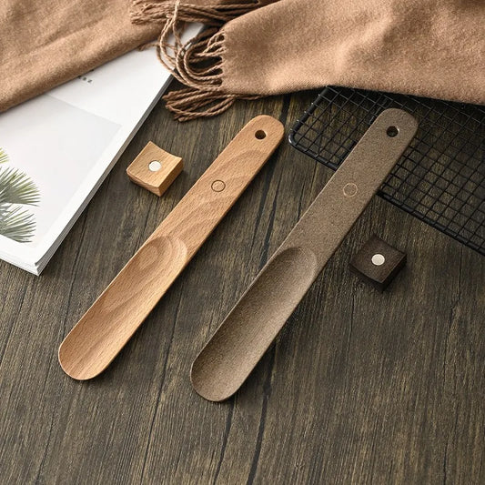 Kolbein Junior - Wooden Walnut Magnetic Shoehorn