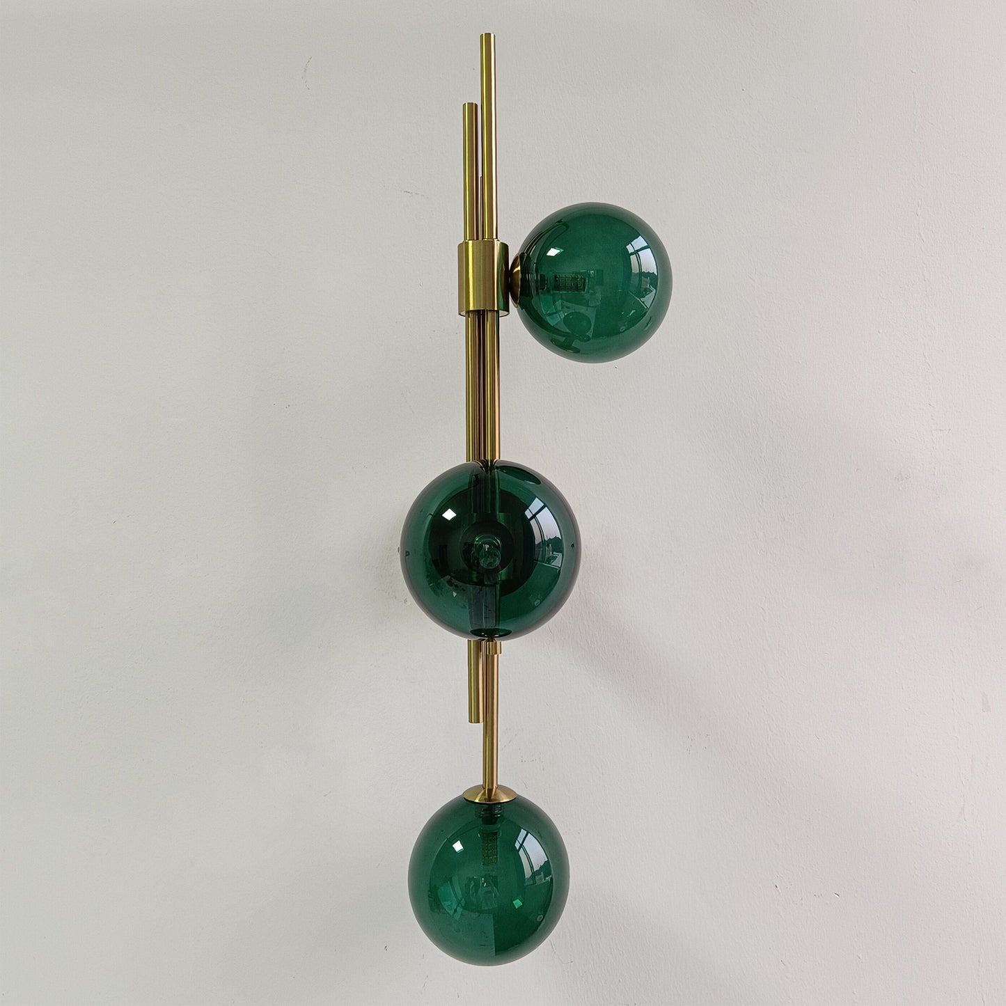 OUD Shadowcaster Green White Glass Ball Wall Lamps