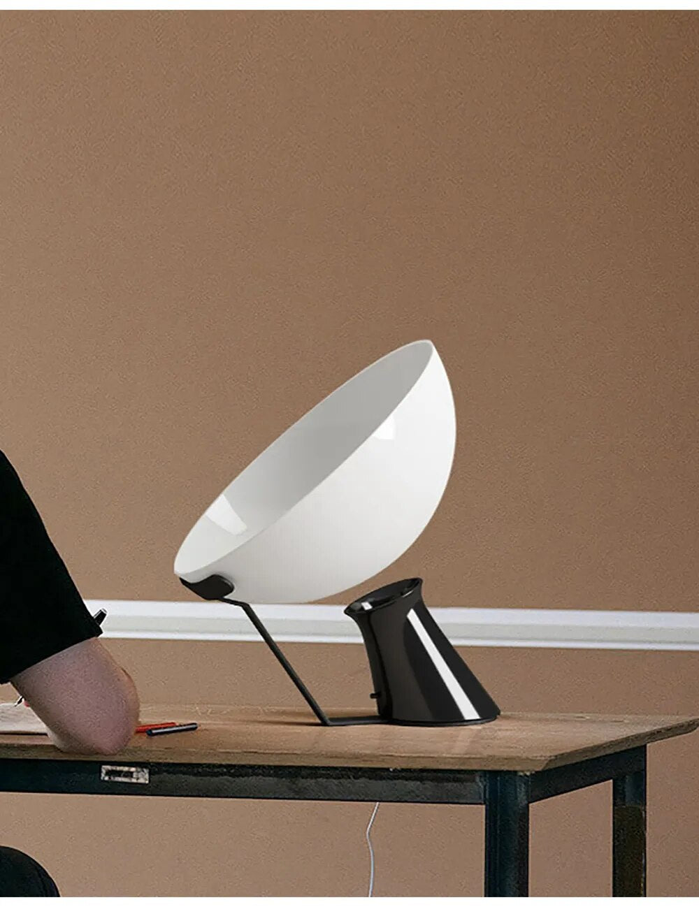 Artistic Modern LED Table Lamps Minimalist Night Lampare Black