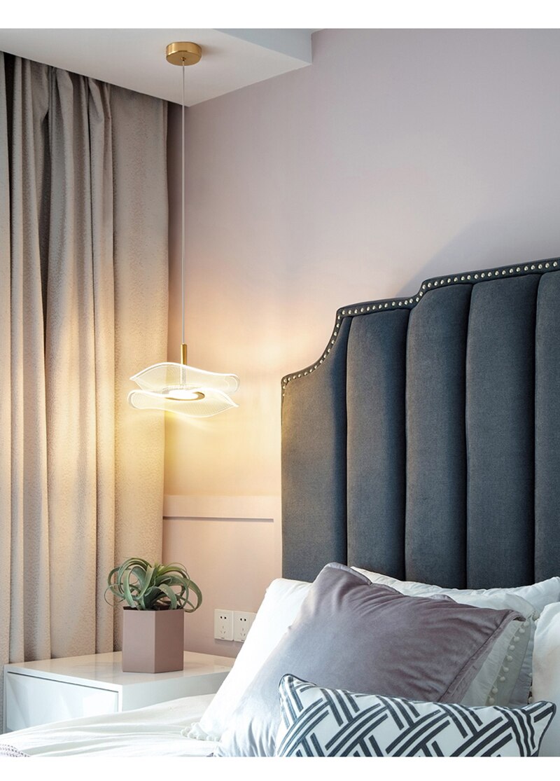 Lyf Lotus Leaf Eira Pendant Light