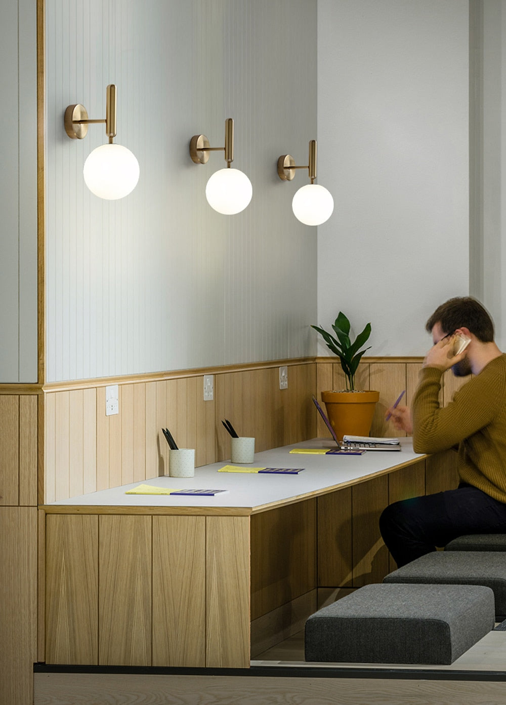 Wad Nordic Glass Balcony Light