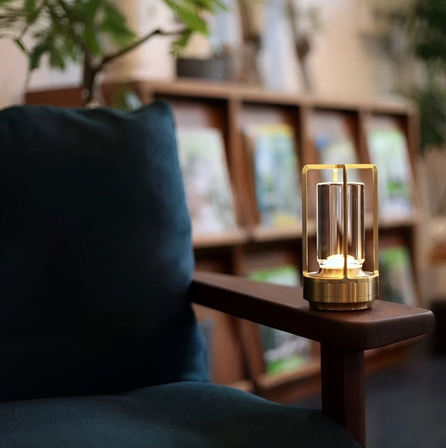 Illumina - Modern Table Lamp