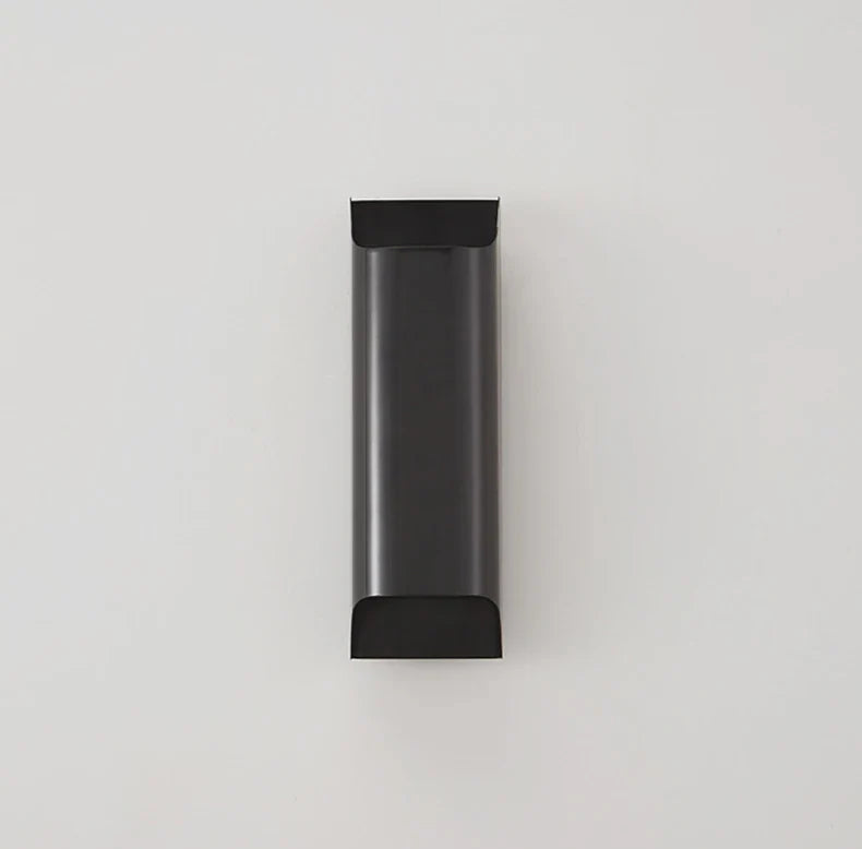 Yrsa Modern Brass Wall Lamp