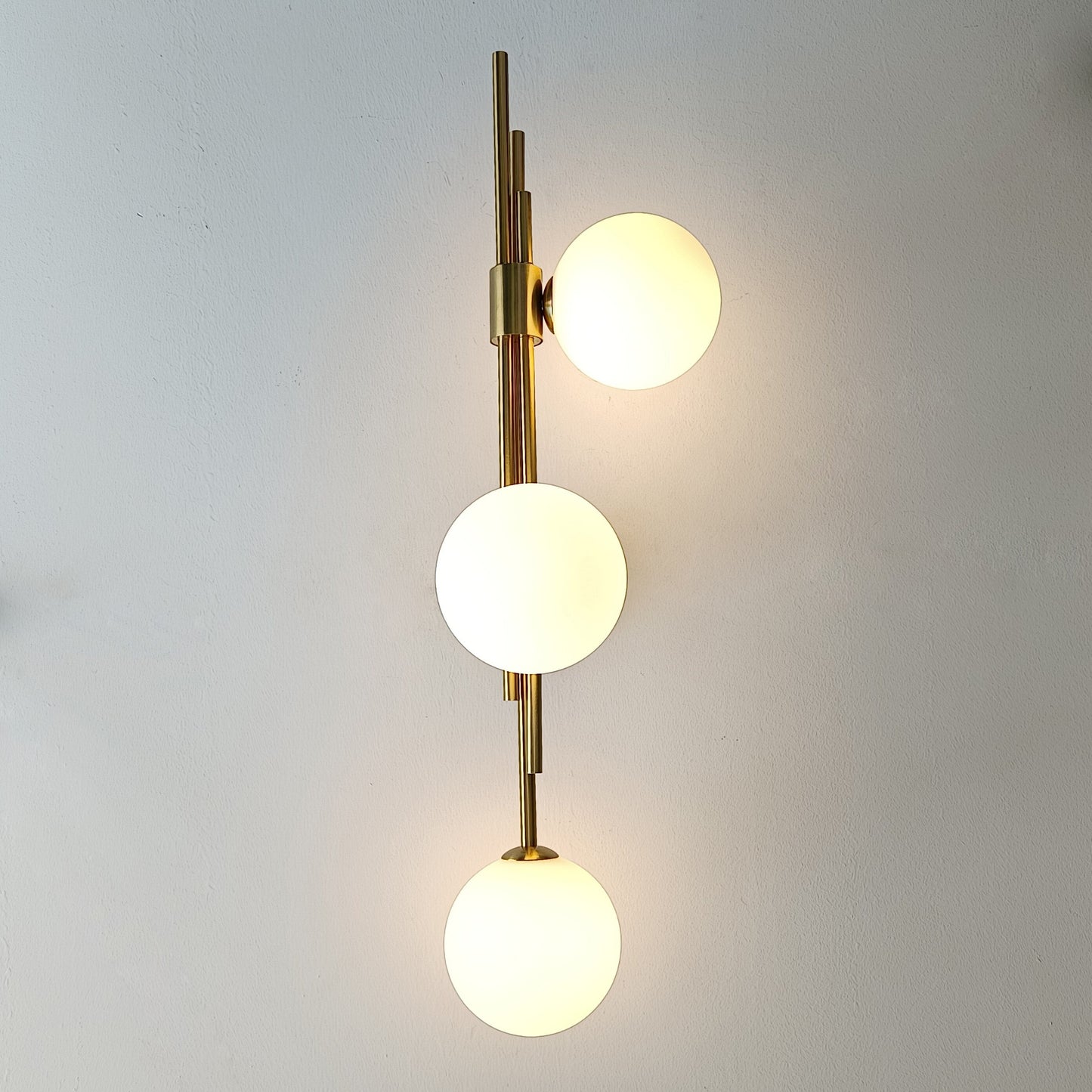 OUD Shadowcaster Green White Glass Ball Wall Lamps