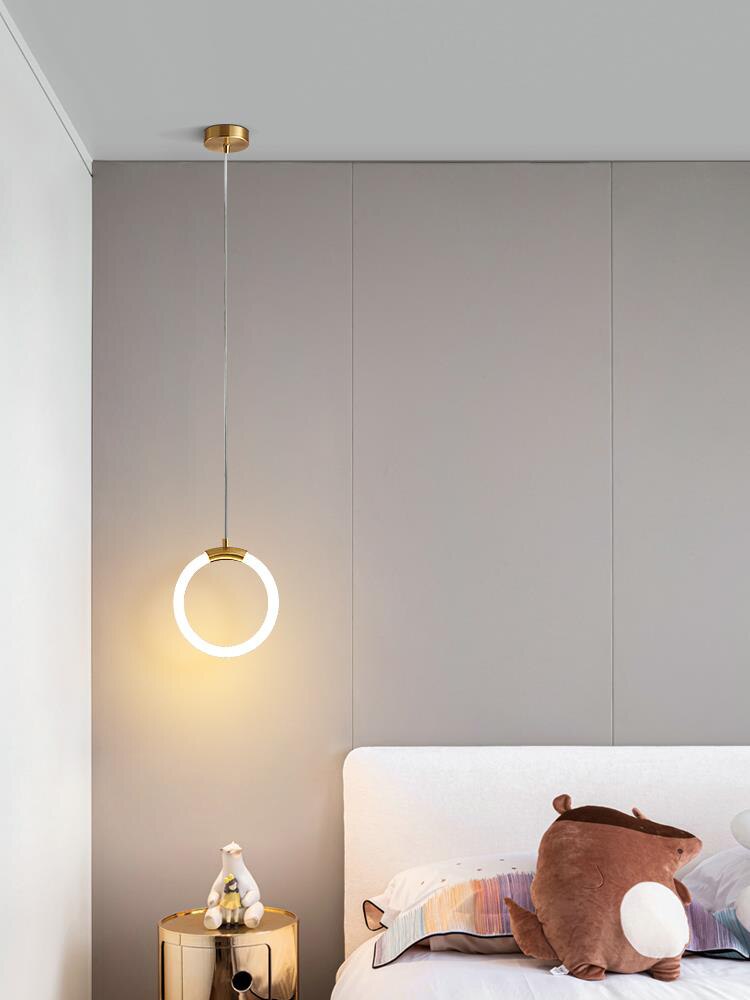 Oud Vitt Minimalist Gold Pendant Light