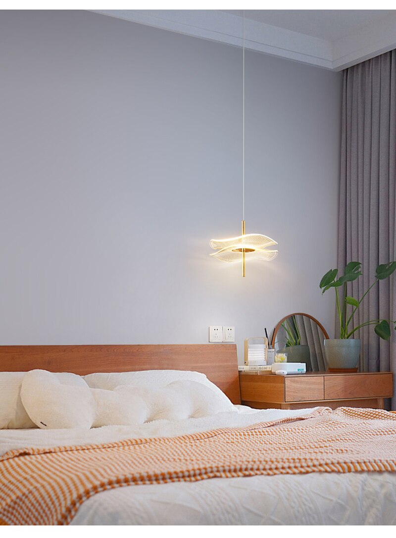 Lyf Lotus Leaf Eira Pendant Light