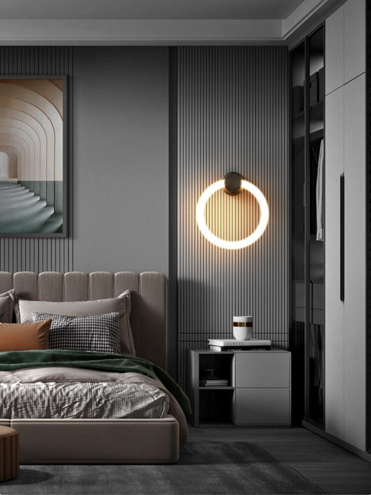 Lyf Drusilla Elegant Wall Lamp